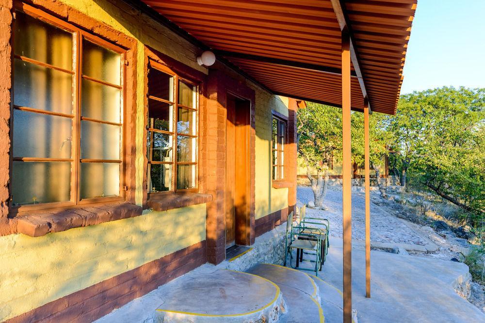 Gondwana Etosha Safari Camp Villa Okaukuejo Eksteriør billede
